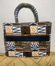 Load image into Gallery viewer, AFRICAN PRINT HANDBAG 2
